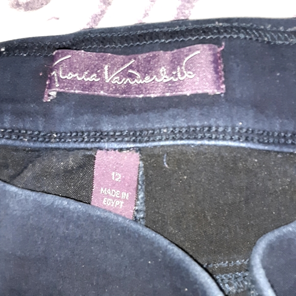 3X20. Gloria Vanderbilt Women's Strength Jeans - Picture 3 of 3